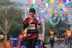 BIB: 1212, 0327
                            <button type="button" onclick="openModal(9902904)" class="btn btn-primary btn-sm float-right btn-popup" data-toggle="modal" data-target=".modal-high-quality">
                        <i class="fas fa-shopping-cart"></i> Add to Cart
                    </button>
                                            <button type="button" onclick="isThisMe(9902904, true)" class="btn btn-success btn-sm float-right btn-popup btn-isme hidden" data-toggle="tooltip" data-placement="bottom" title="นี่คือรูปของคุณใช่ไหม คลิกที่นี่เพื่อเอาเข้าอัลบั้ม">
                        <i class="fas fa-plus"></i> Add to album
                    </button>
                    <button type="button" onclick="isThisMe(9902904, false)" class="btn btn-warning btn-sm float-right btn-popup btn-isnotme hidden">
                        <i class="fas fa-ban"></i> Remove from album
                    </button>